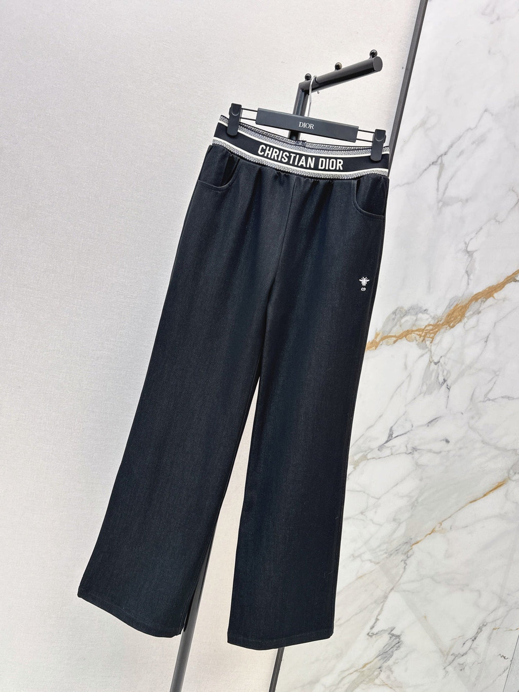 26Latest Autumn/Winter Wide-Leg Casual Trousers with Lettered Waistband