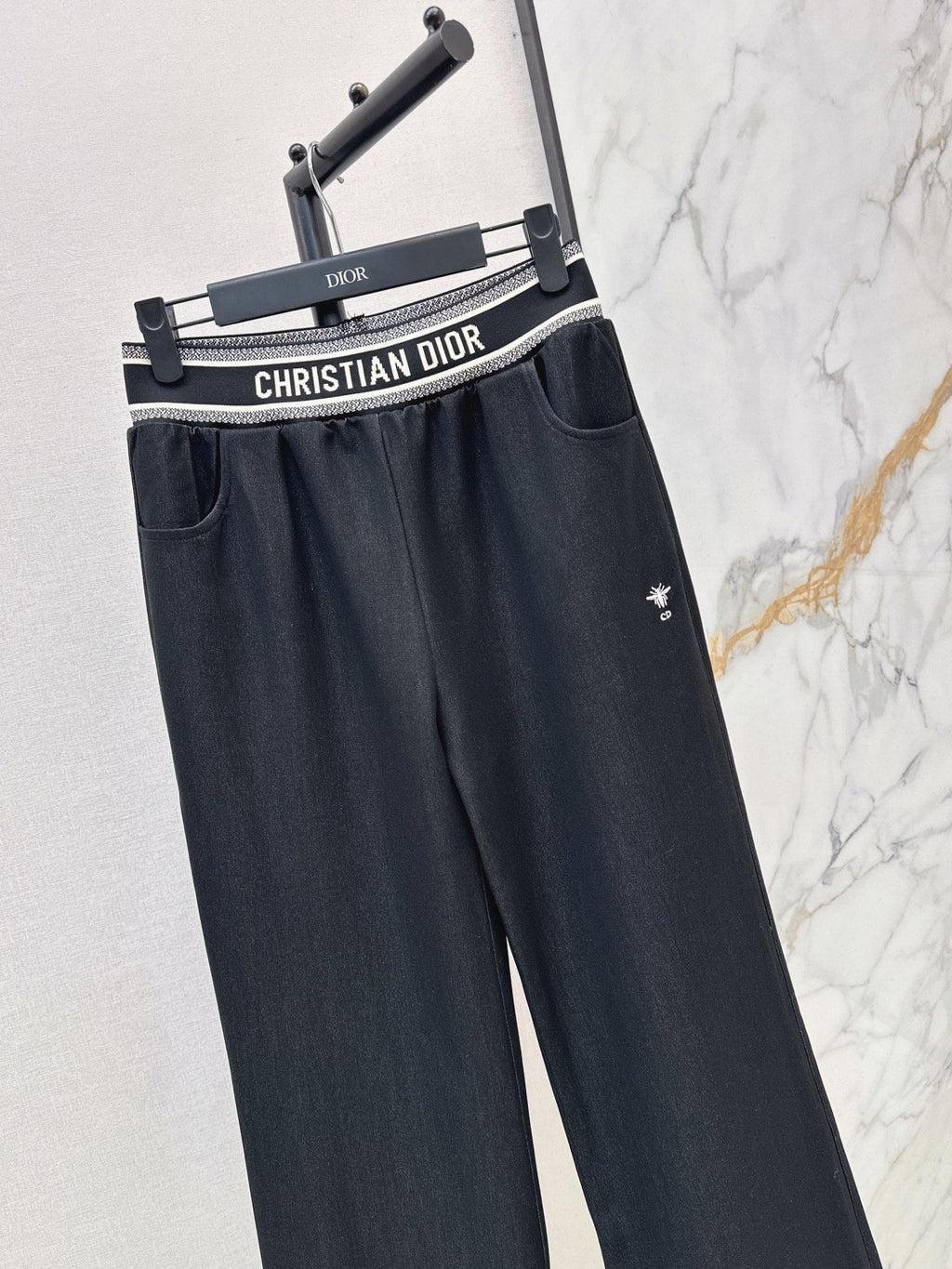 26Latest Autumn/Winter Wide-Leg Casual Trousers with Lettered Waistband