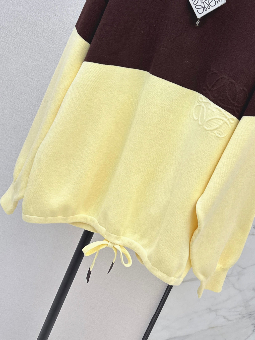 26Latest Autumn/Winter Retro Color-Block Half-Zip Knit Sweatshirt