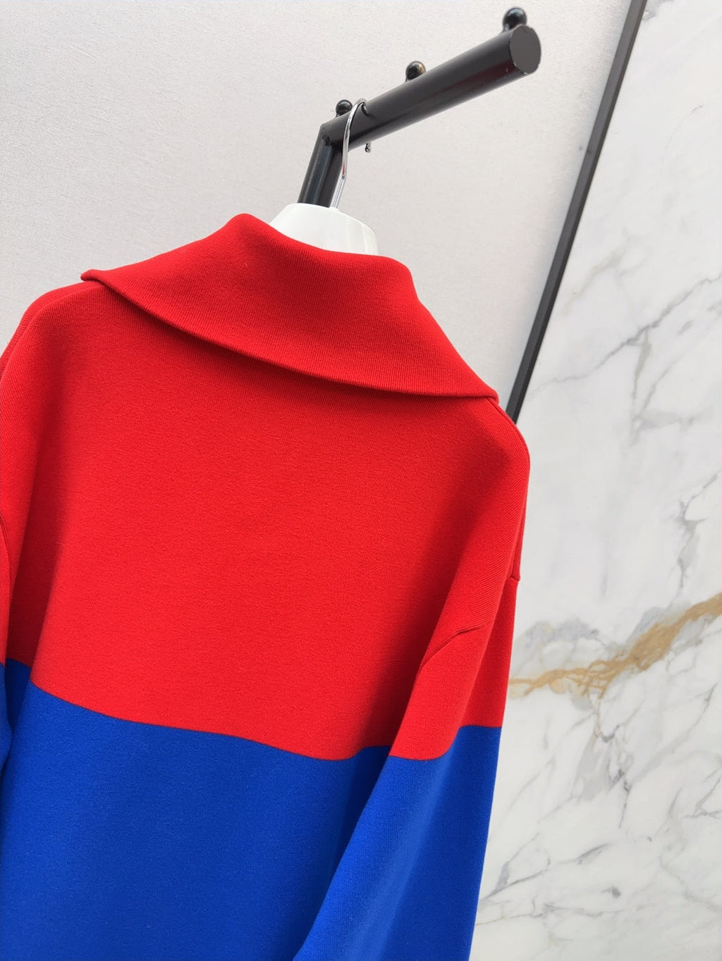 26Latest Autumn/Winter Retro Color-Block Half-Zip Knit Sweatshirt