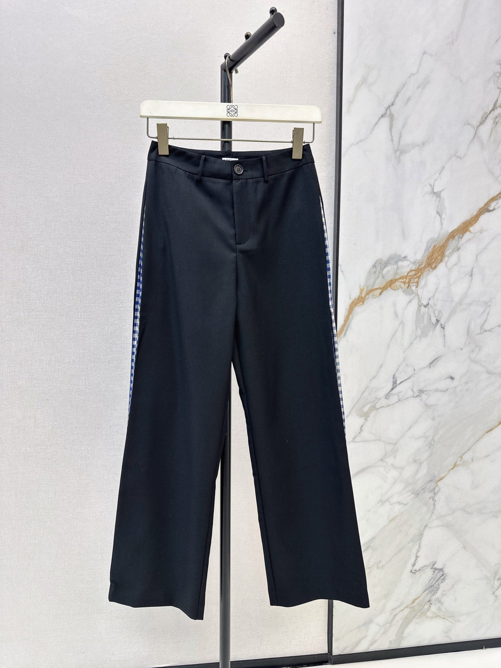 26Latest Autumn/Winter Plaid-Panel Trousers