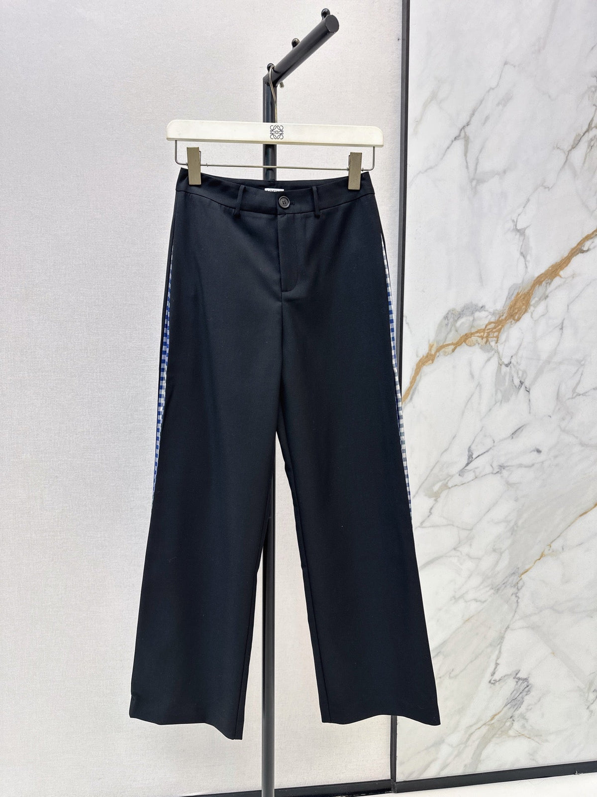 26Latest Autumn/Winter Plaid-Panel Trousers