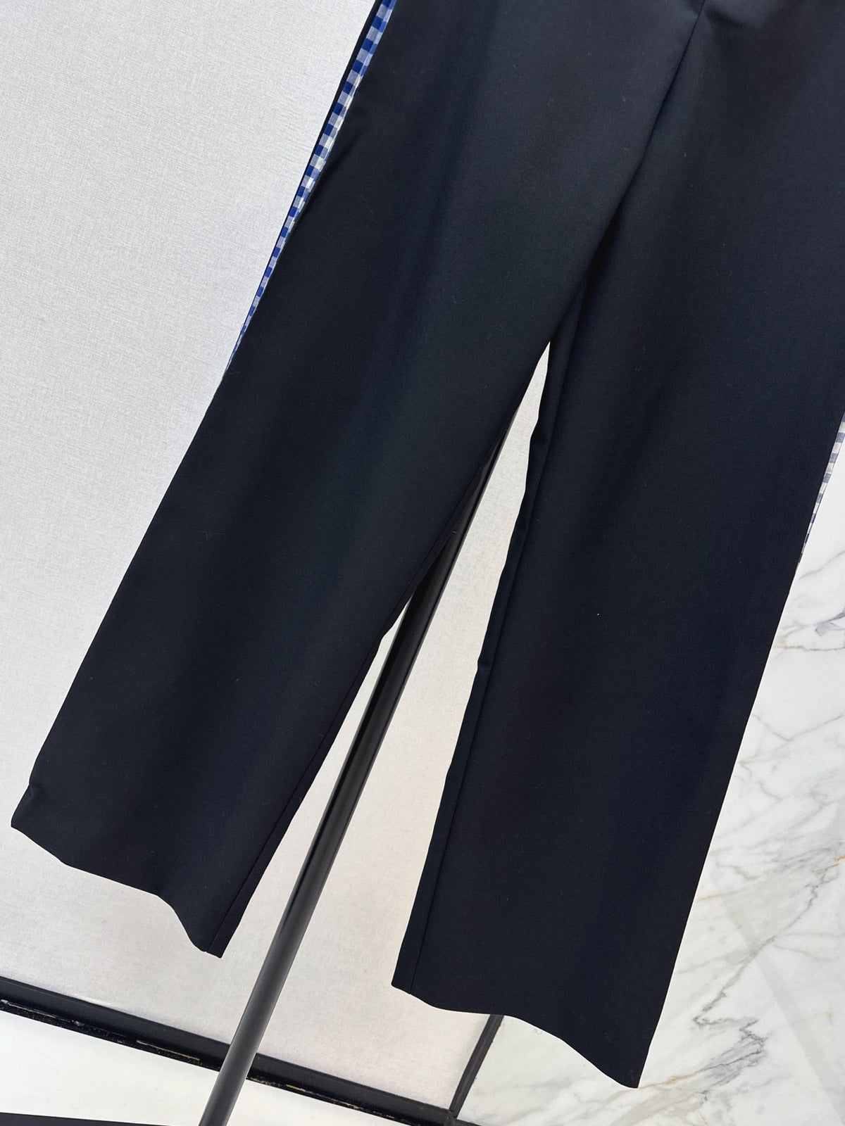 26Latest Autumn/Winter Plaid-Panel Trousers