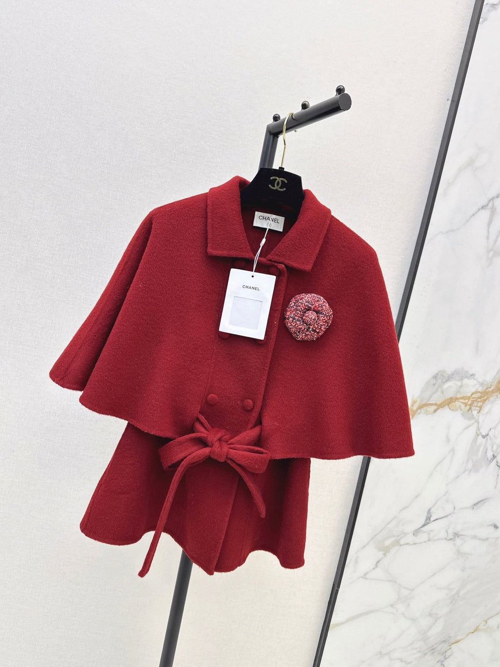 26Latest Autumn/Winter Double-Faced Wool-Blend Cropped Cape Coat