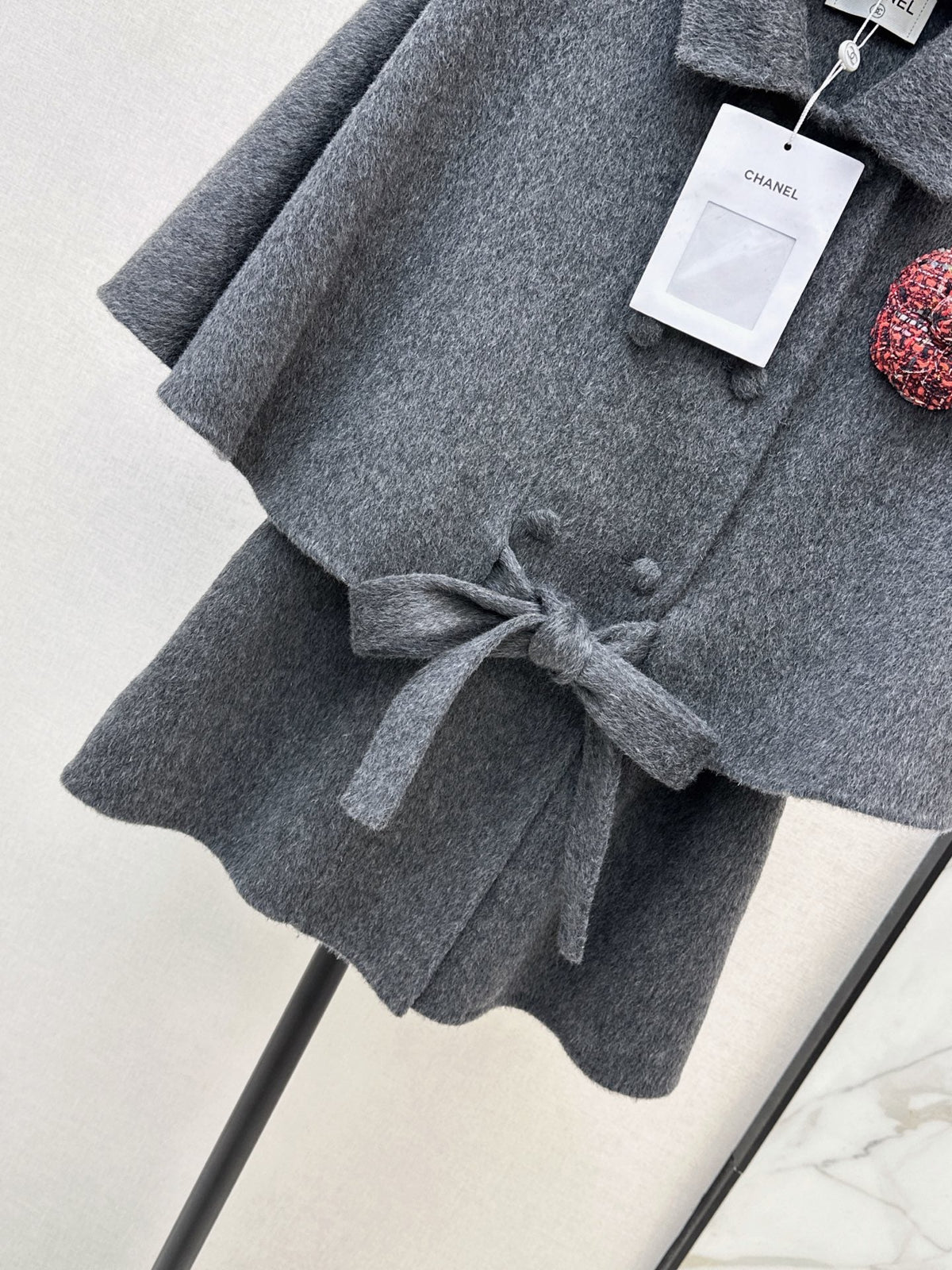 26Latest Autumn/Winter Double-Faced Wool-Blend Cropped Cape Coat