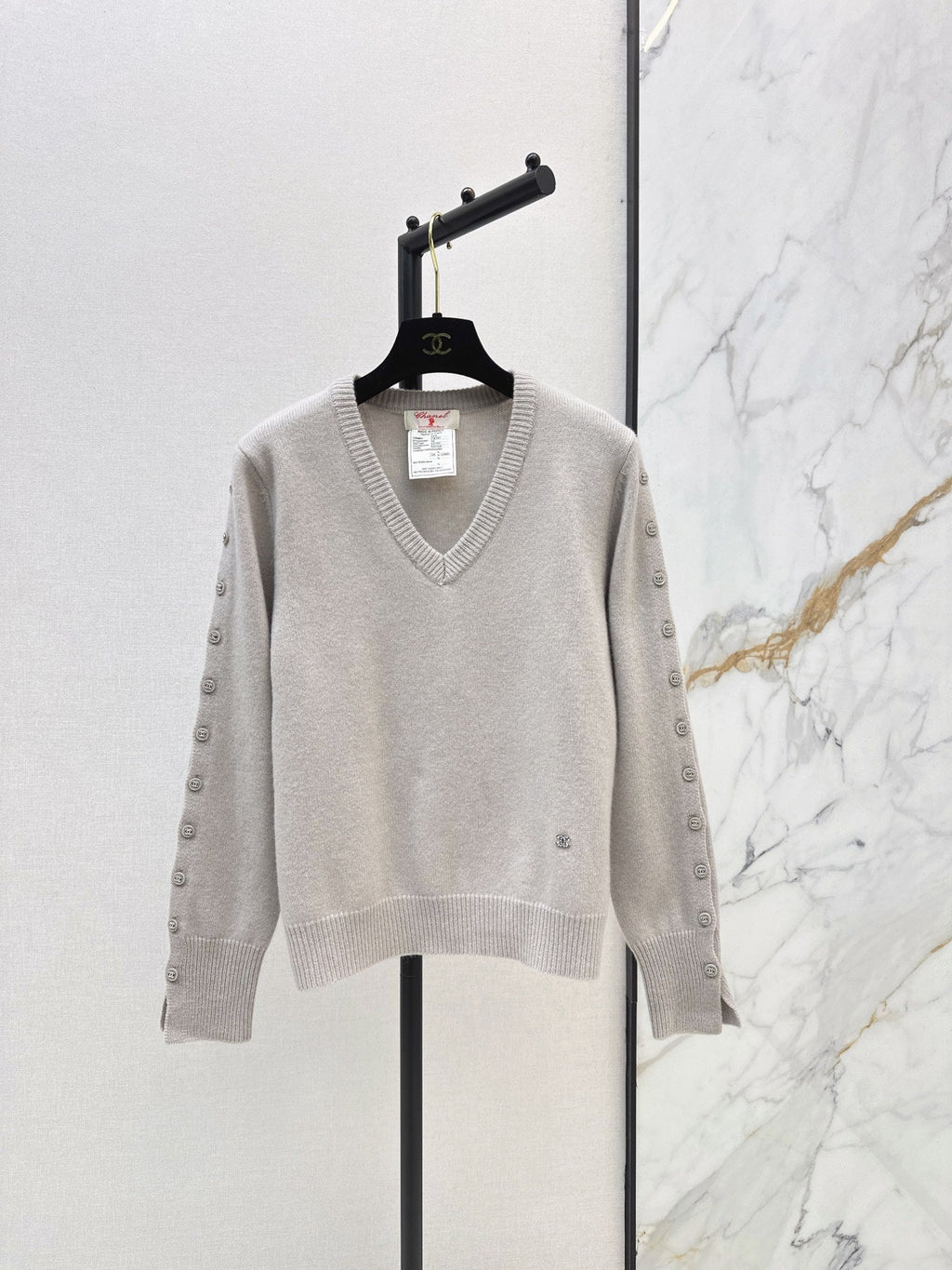 26Latest Autumn/Winter V-Neck Long-Sleeve Sweater