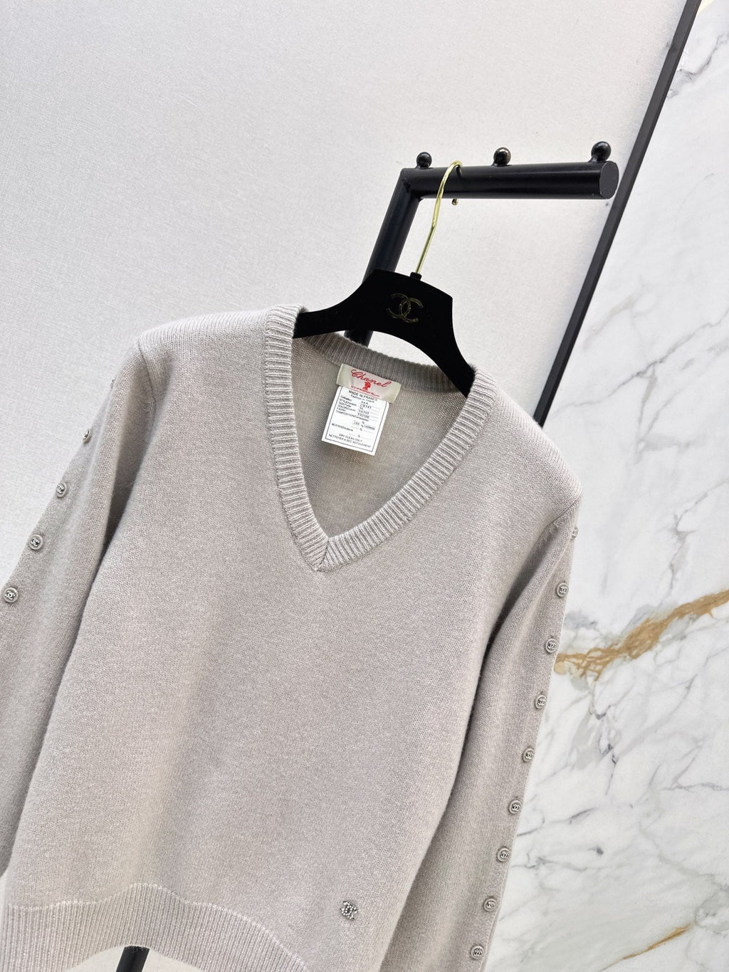 26Latest Autumn/Winter V-Neck Long-Sleeve Sweater