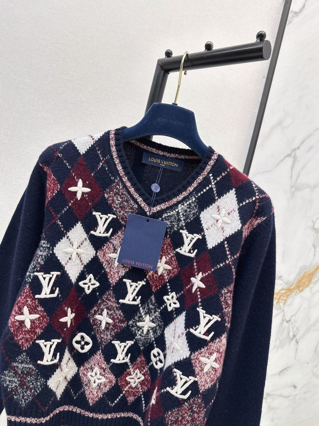 26Latest Autumn/Winter Jacquard Sweater: Intricate 3D Embroidered Logo & Color-Block Diamond Pattern