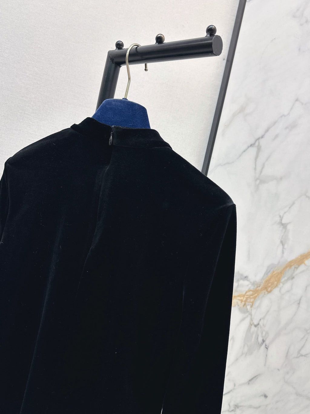 26Latest Autumn/Winter Versatile Velvet Long-Sleeve Base Layer