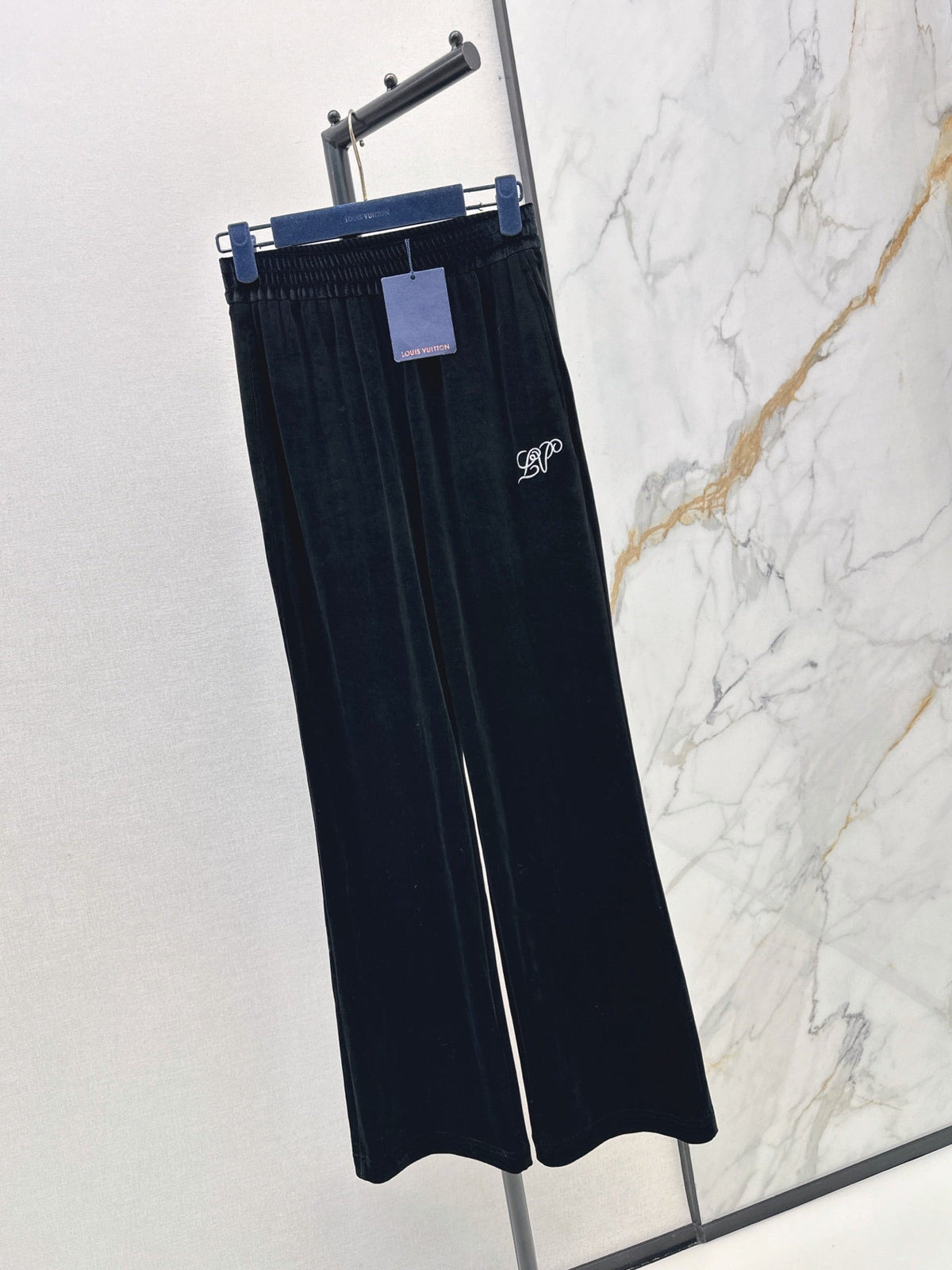 26Latest Autumn/Winter Versatile Straight-Leg Velvet Trousers