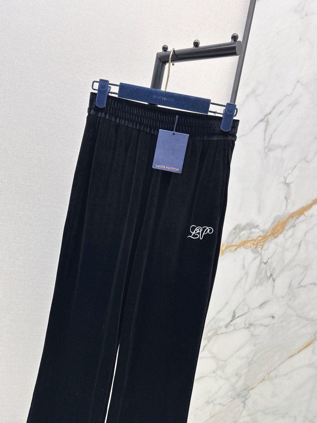 26Latest Autumn/Winter Versatile Straight-Leg Velvet Trousers