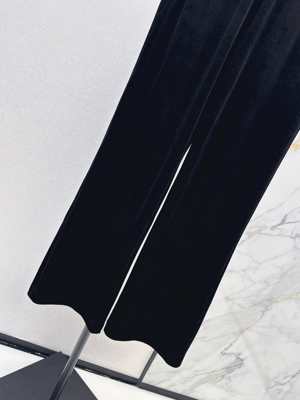 26Latest Autumn/Winter Versatile Straight-Leg Velvet Trousers