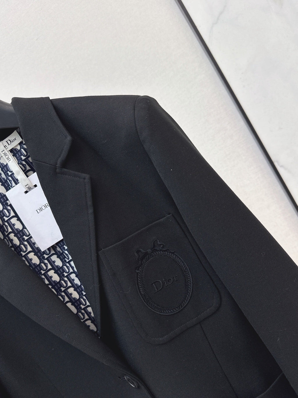 26Latest Minimalist-Style Blazer for Autumn/Winter
