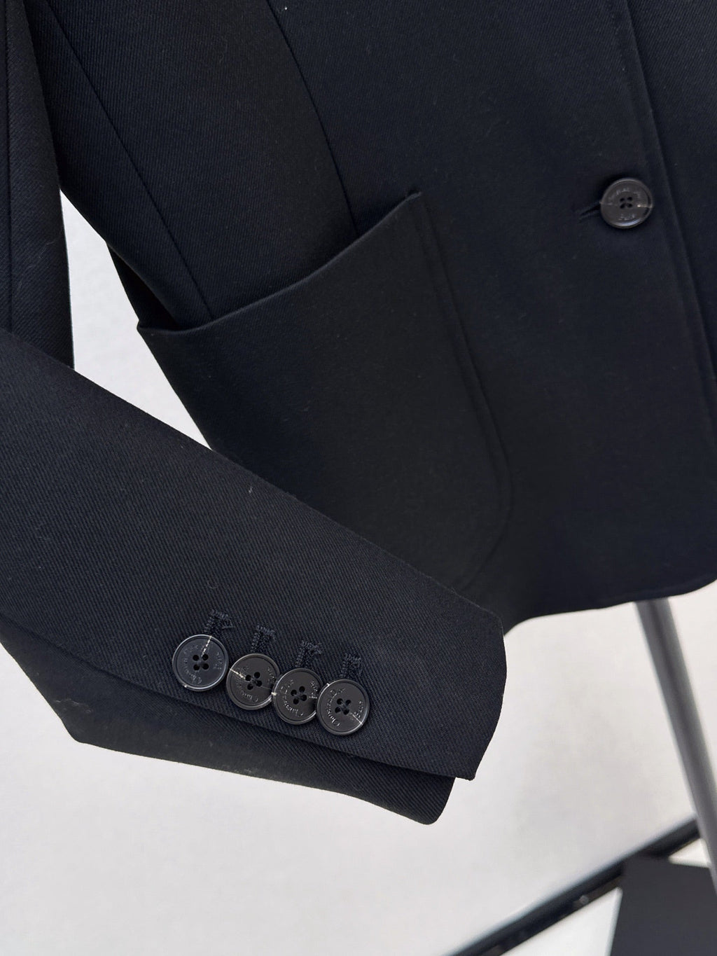 26Latest Minimalist-Style Blazer for Autumn/Winter