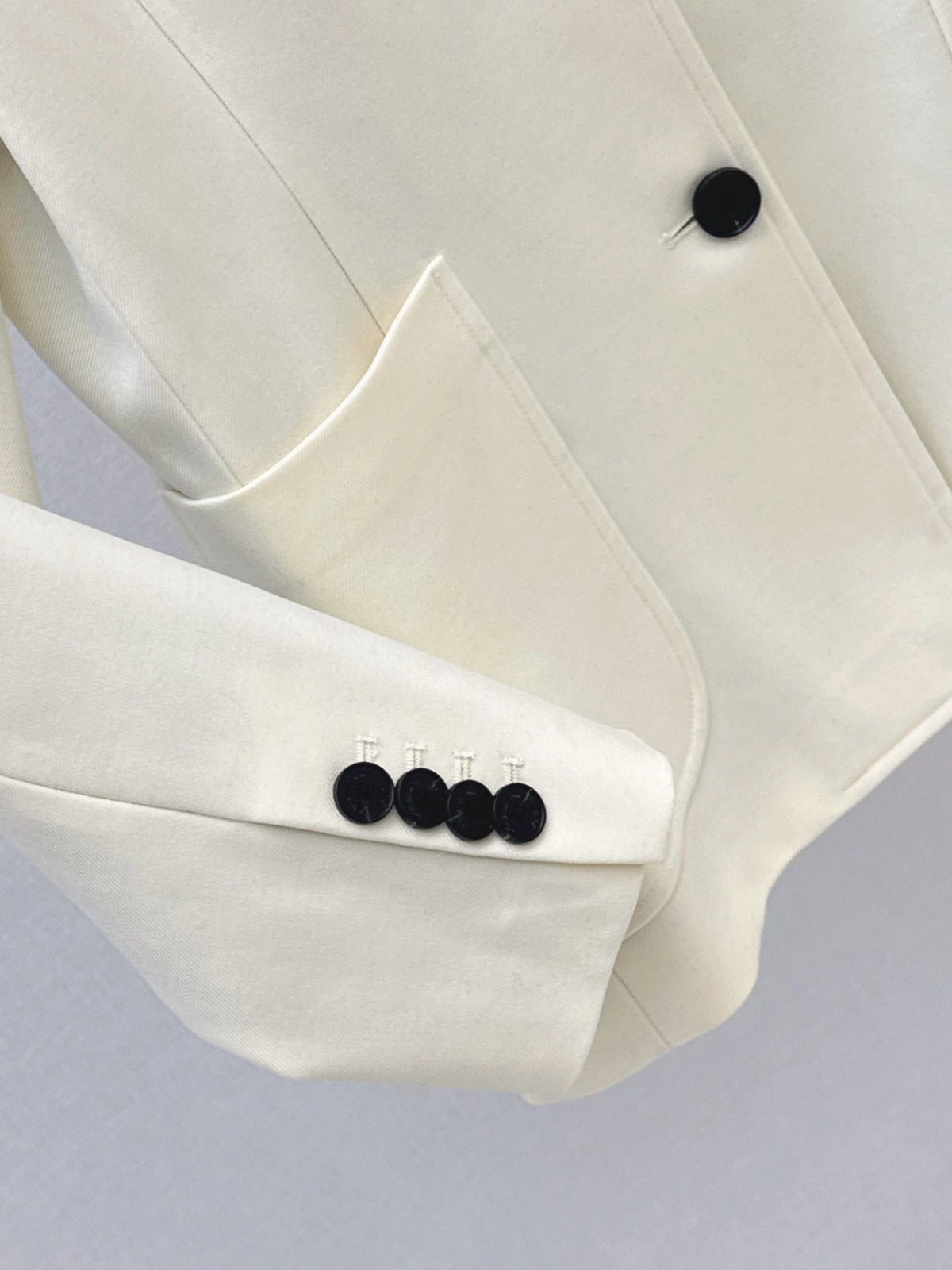 26Latest Minimalist-Style Blazer for Autumn/Winter