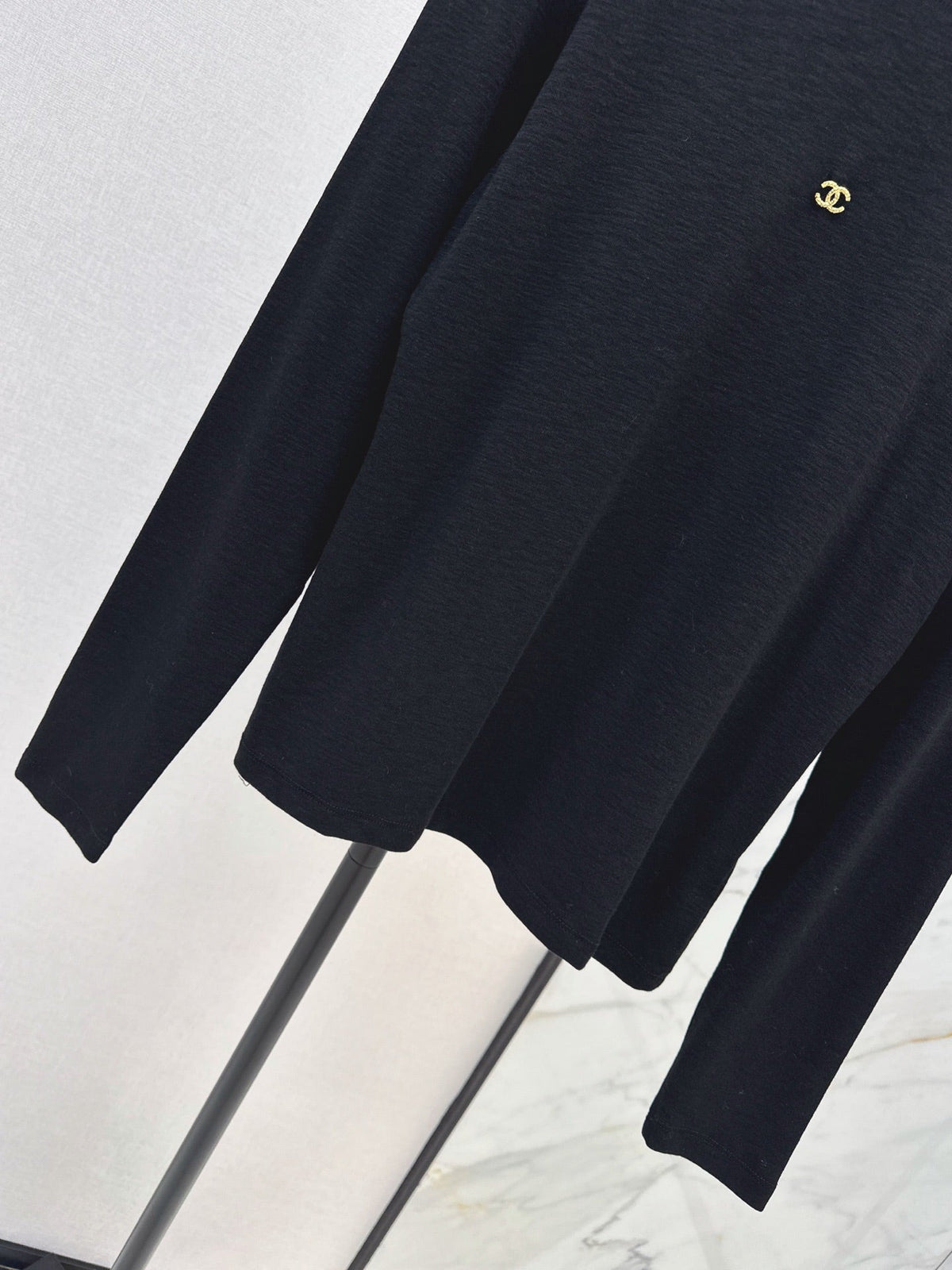26Latest Autumn/Winter Base Layer with Hardware Accents
