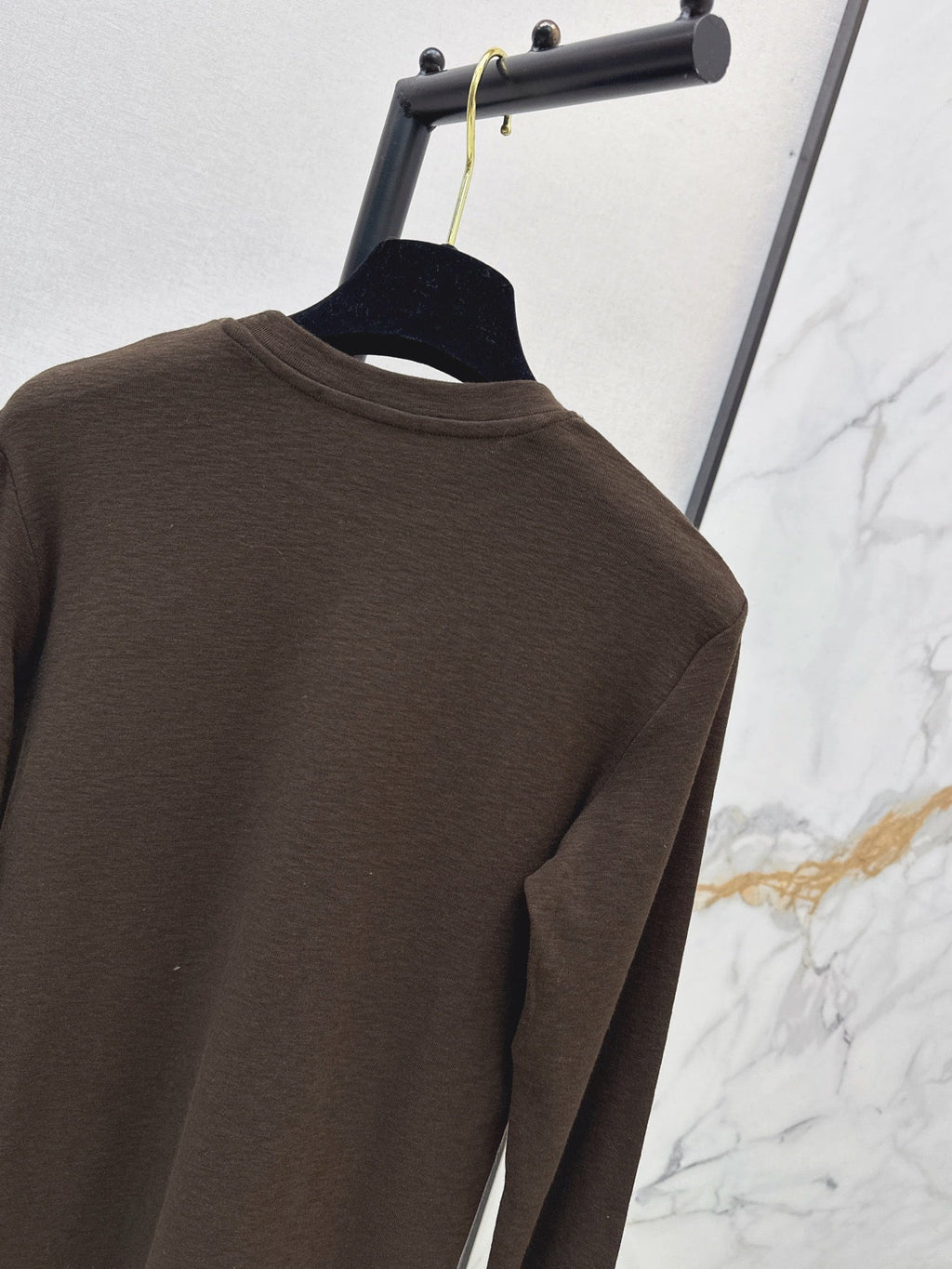 26Latest Autumn/Winter Base Layer with Hardware Accents