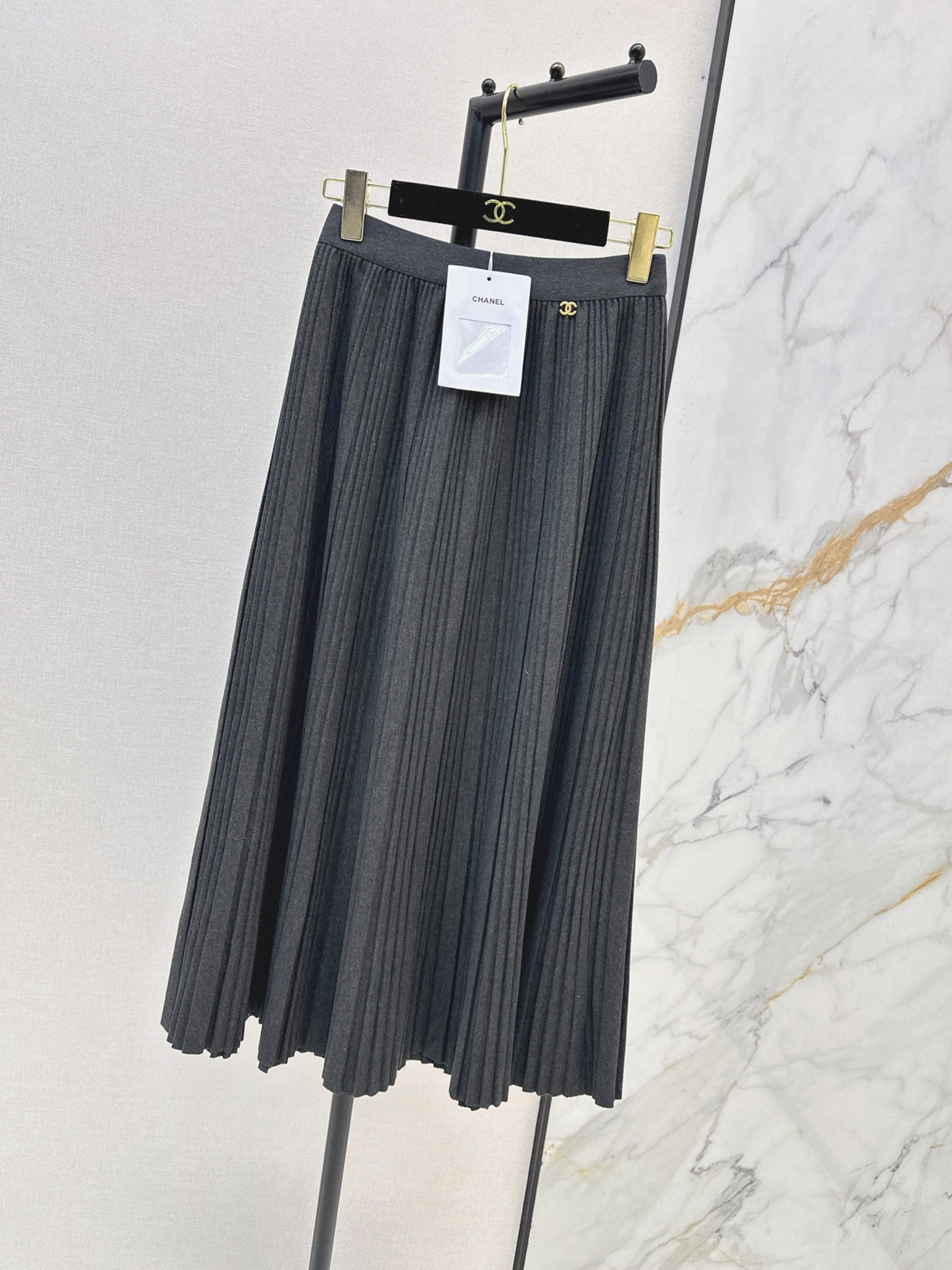 26Latest Autumn/Winter Versatile Pleated Skirt