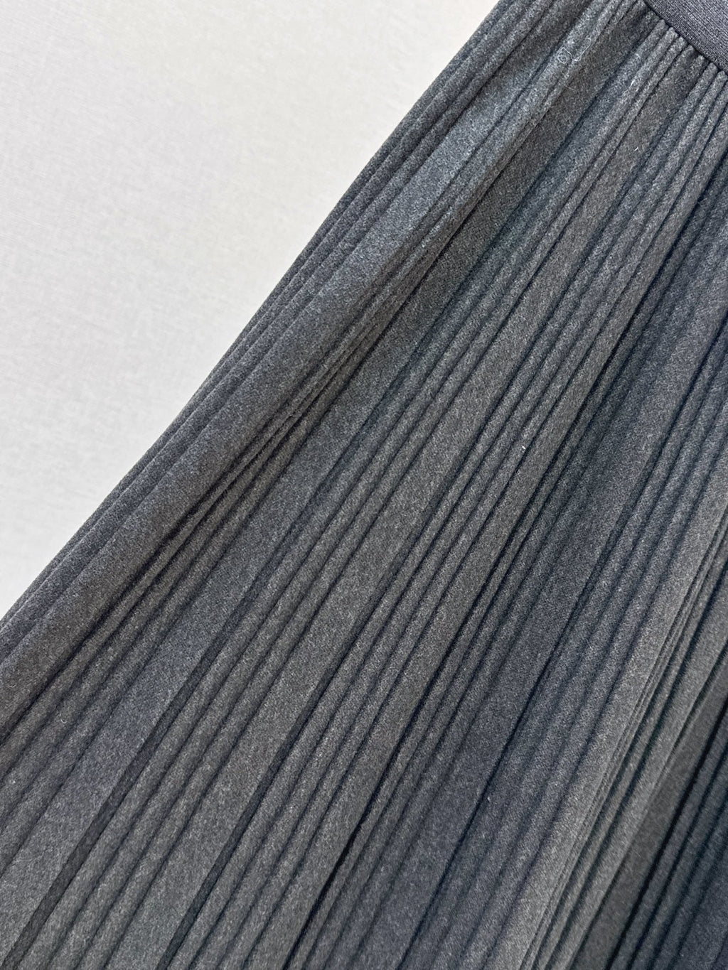 26Latest Autumn/Winter Versatile Pleated Skirt