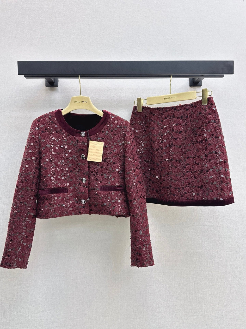 26Latest Autumn/Winter "Chanel-style" Tweed Set – Sophisticated & Elegant