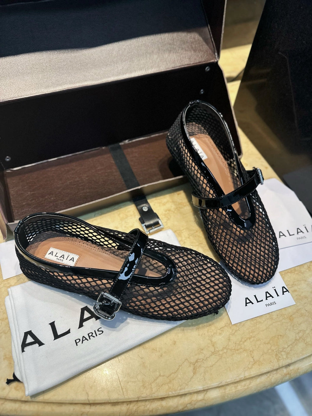 Mesh ballet shoes