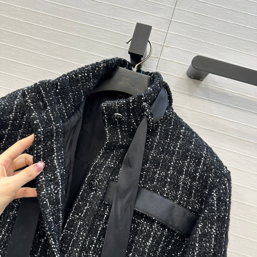 Retro-style courtly coat