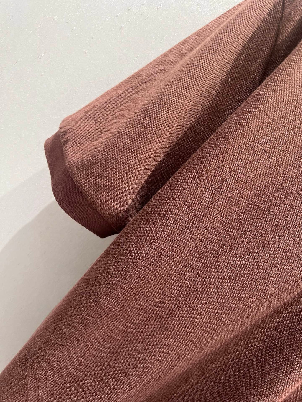 Color-blocked double-layered collar polo shirt