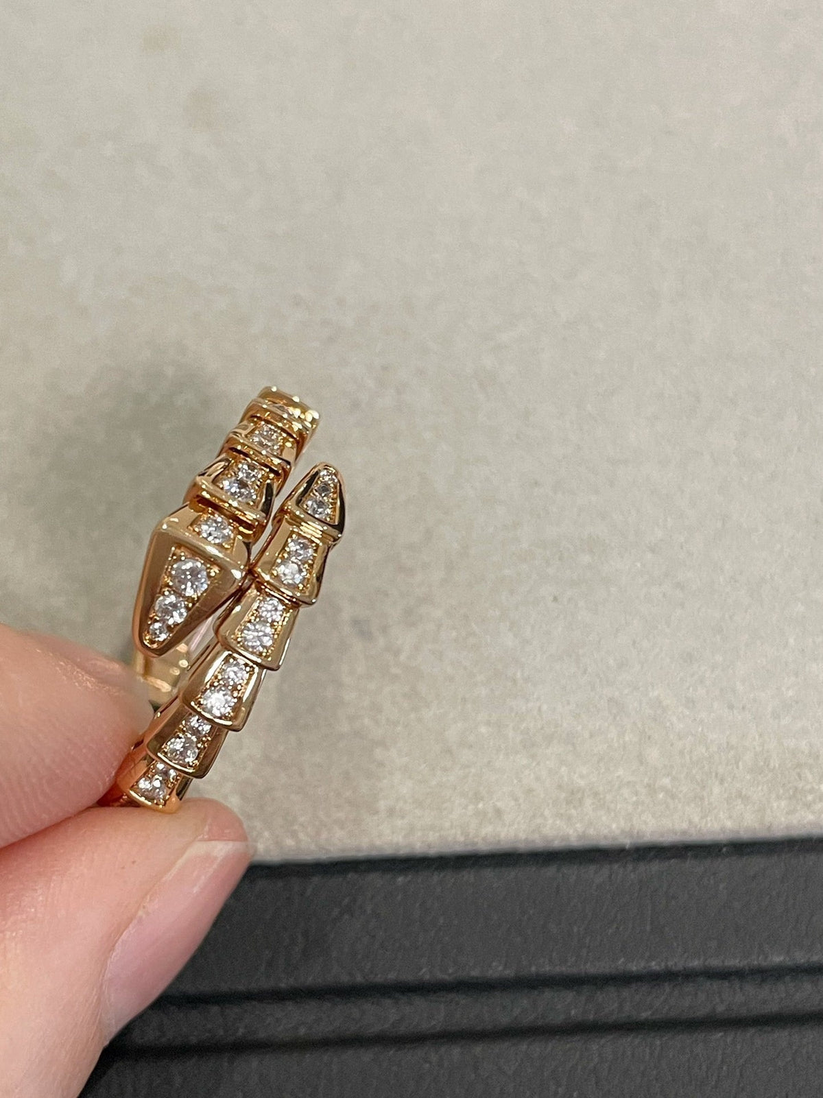 Serpent full diamond ring