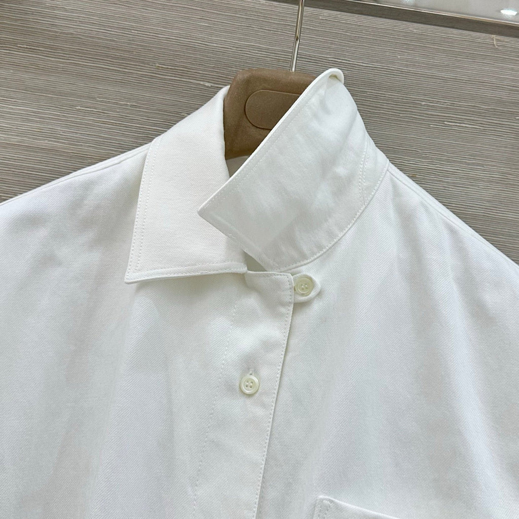 Short-sleeved white shirt
