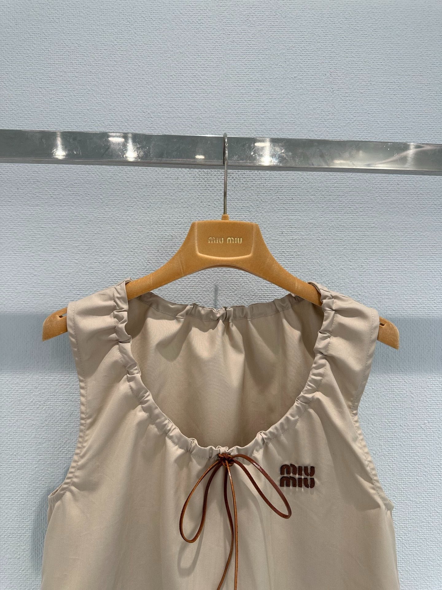 Khaki drawstring shorts + vest set
