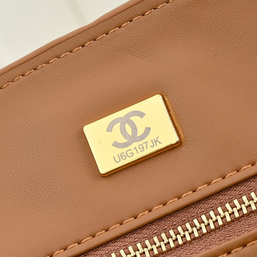 26FW New Suede CF Bag