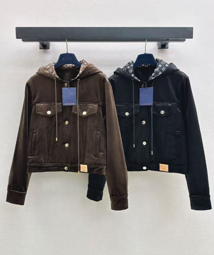 26Latest Autumn/Winter Casual Hooded Jacket with Logo Monogram Lining