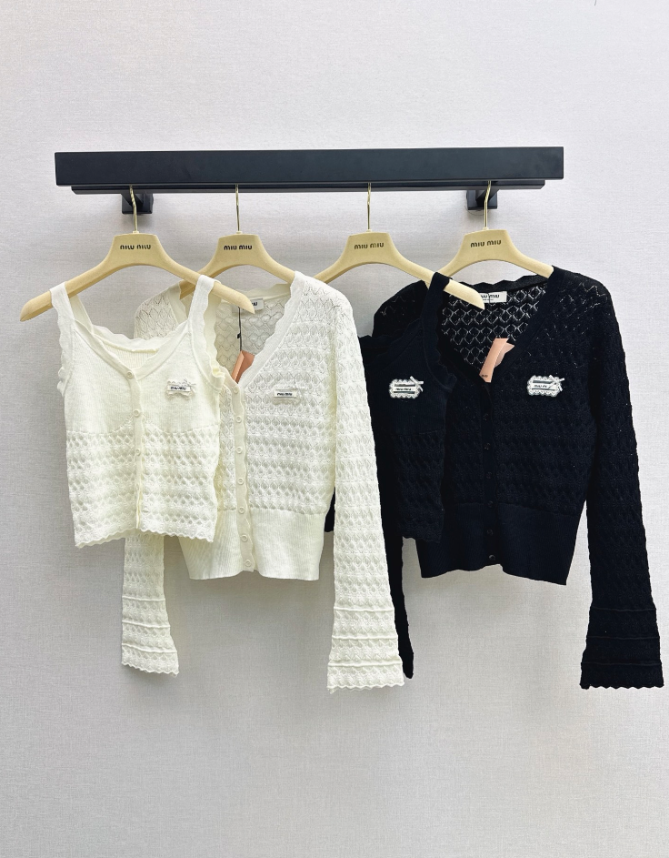 26 Autumn/Winter Latest Elegant Two-Piece Knit Set
