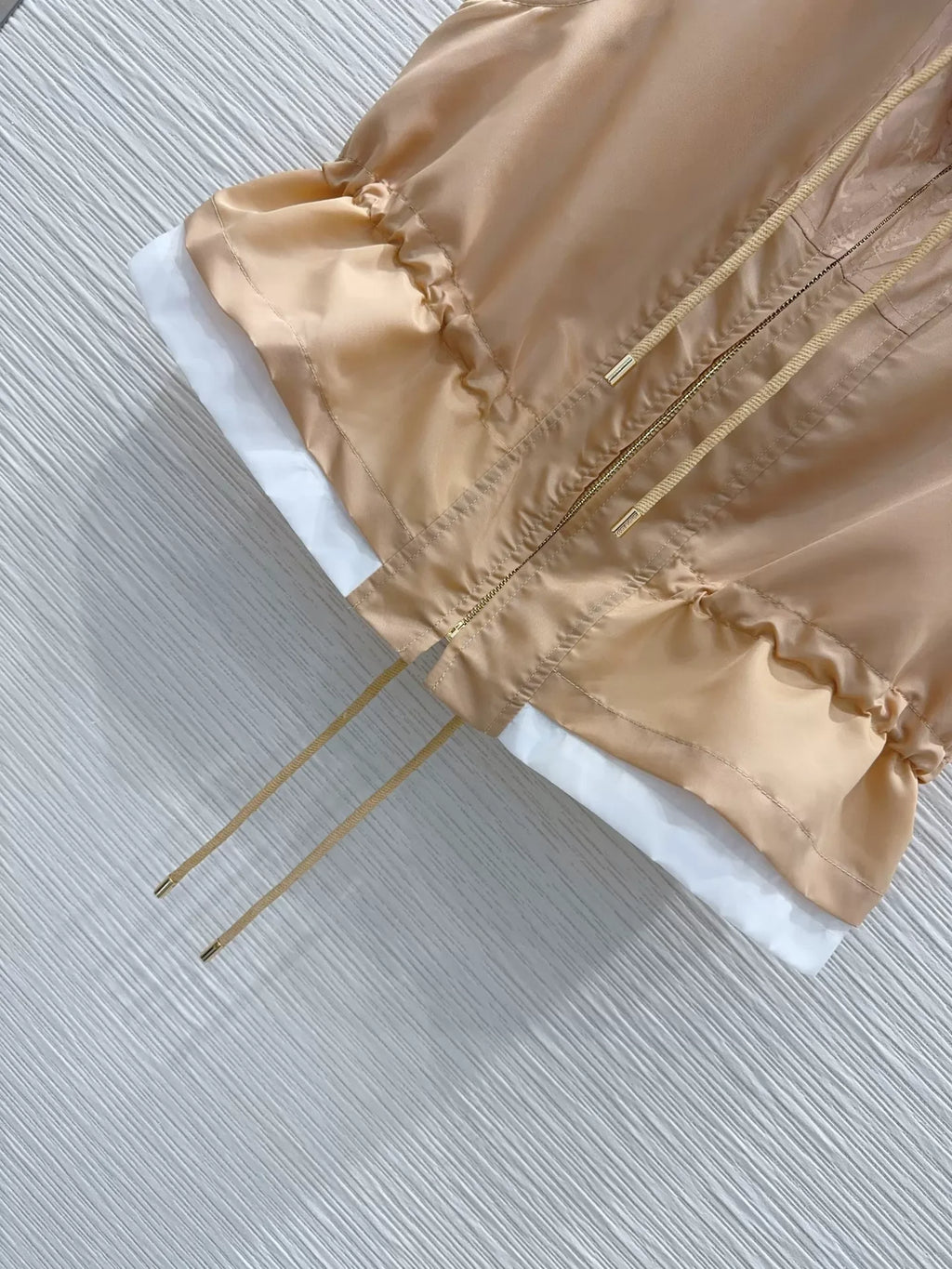 Louis Vuitton  /26 New Vest