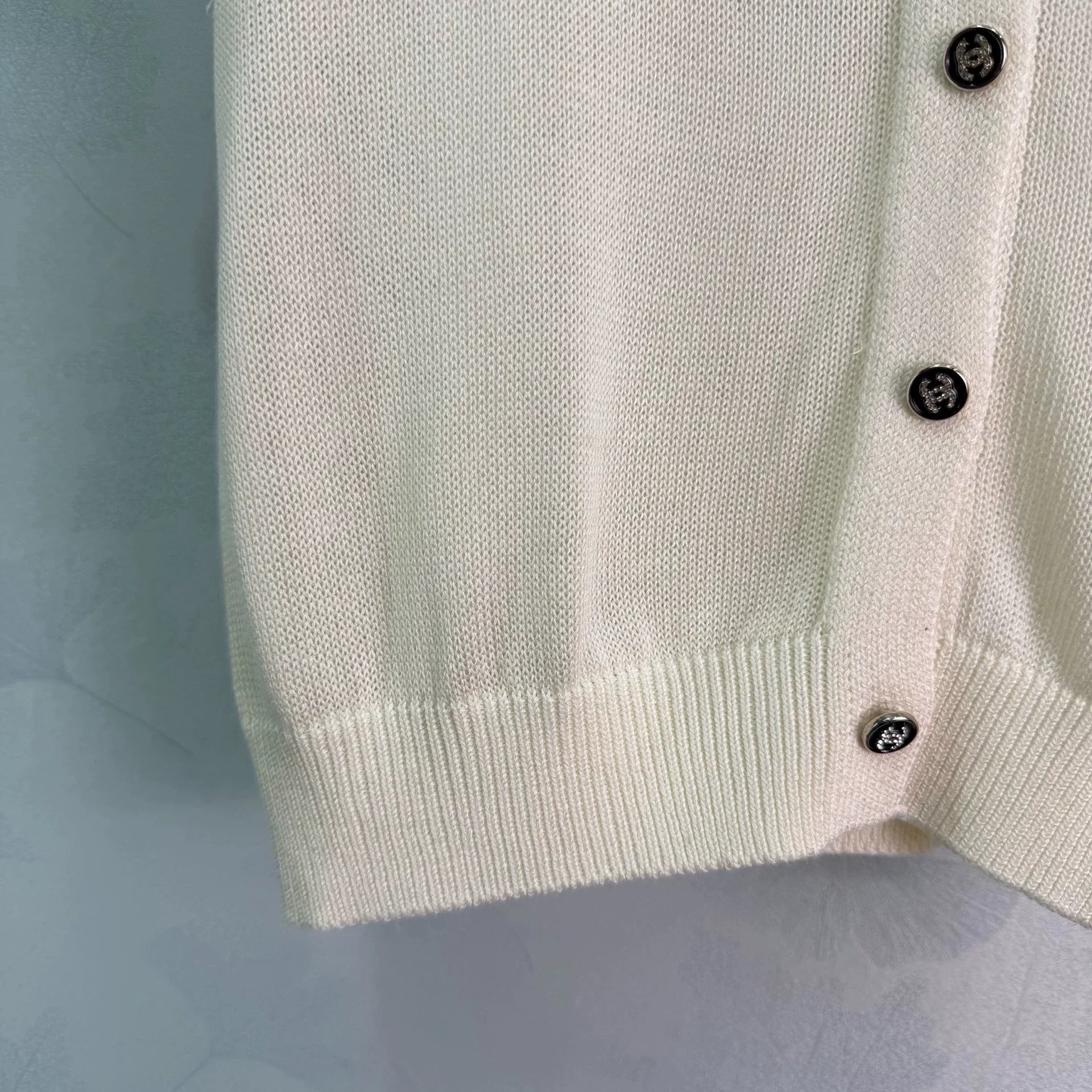 Chanel/26 New Embroidered Short-Sleeve Knit Cardigan