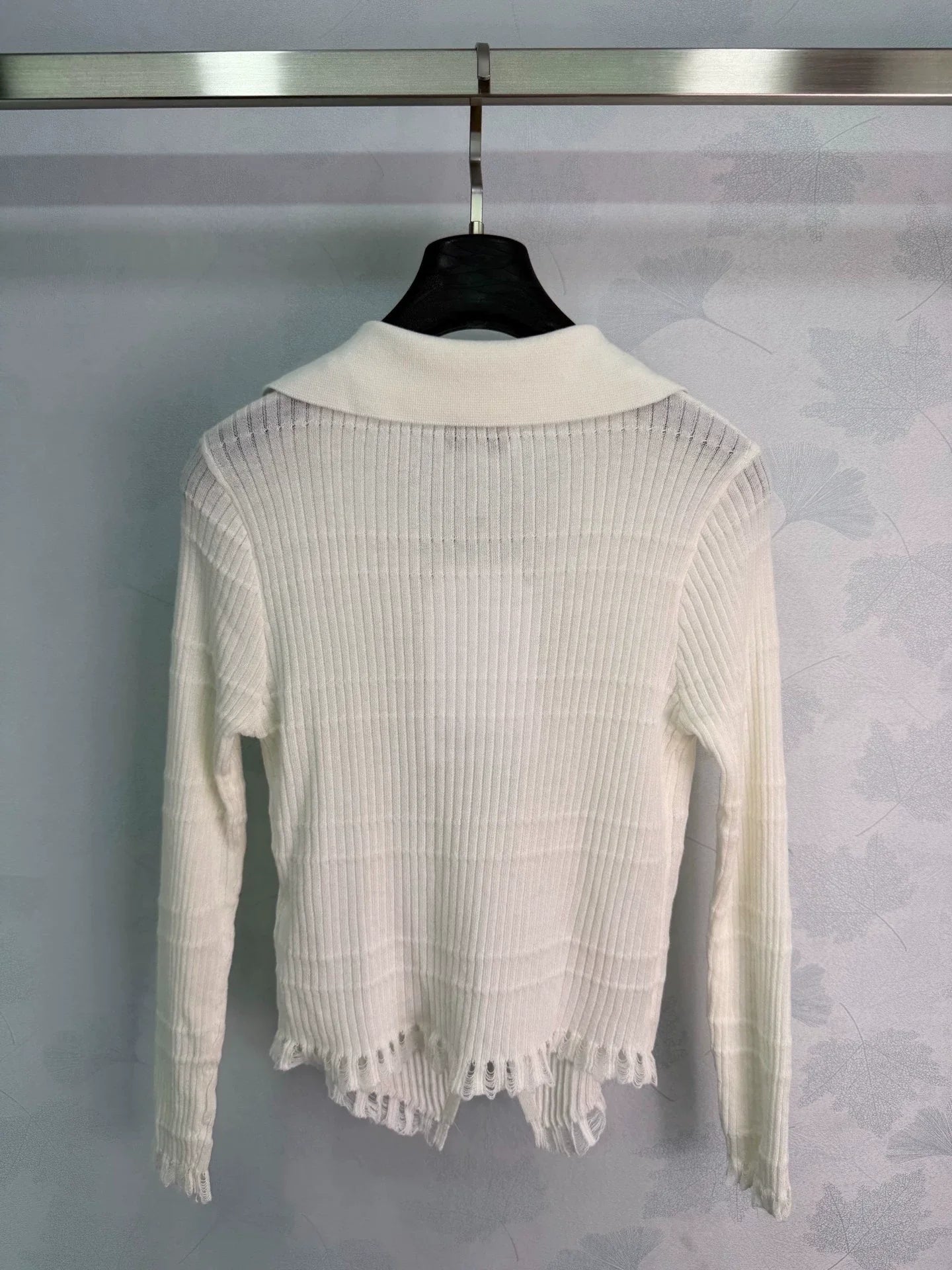 Chanel / 26 Early Autumn New Collared Long-Sleeve Knit Cardigan