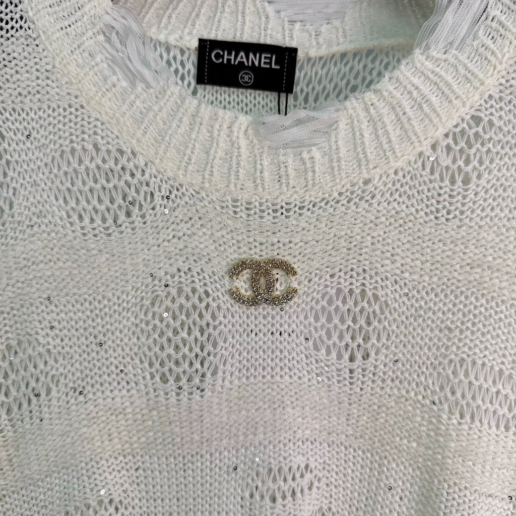 Chanel / 26 Early Autumn New Hollow Knit Sweater