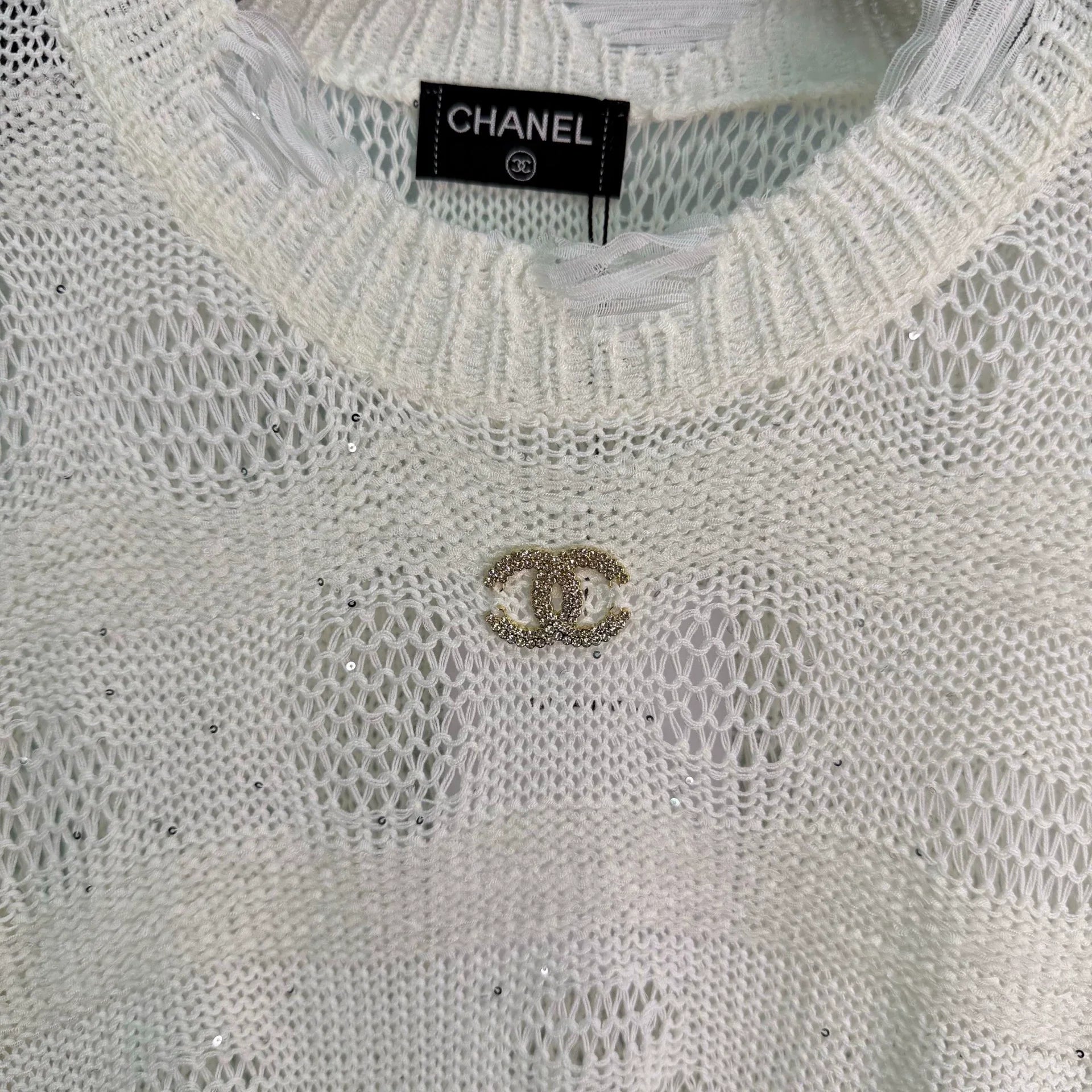 Chanel / 26 Early Autumn New Hollow Knit Sweater