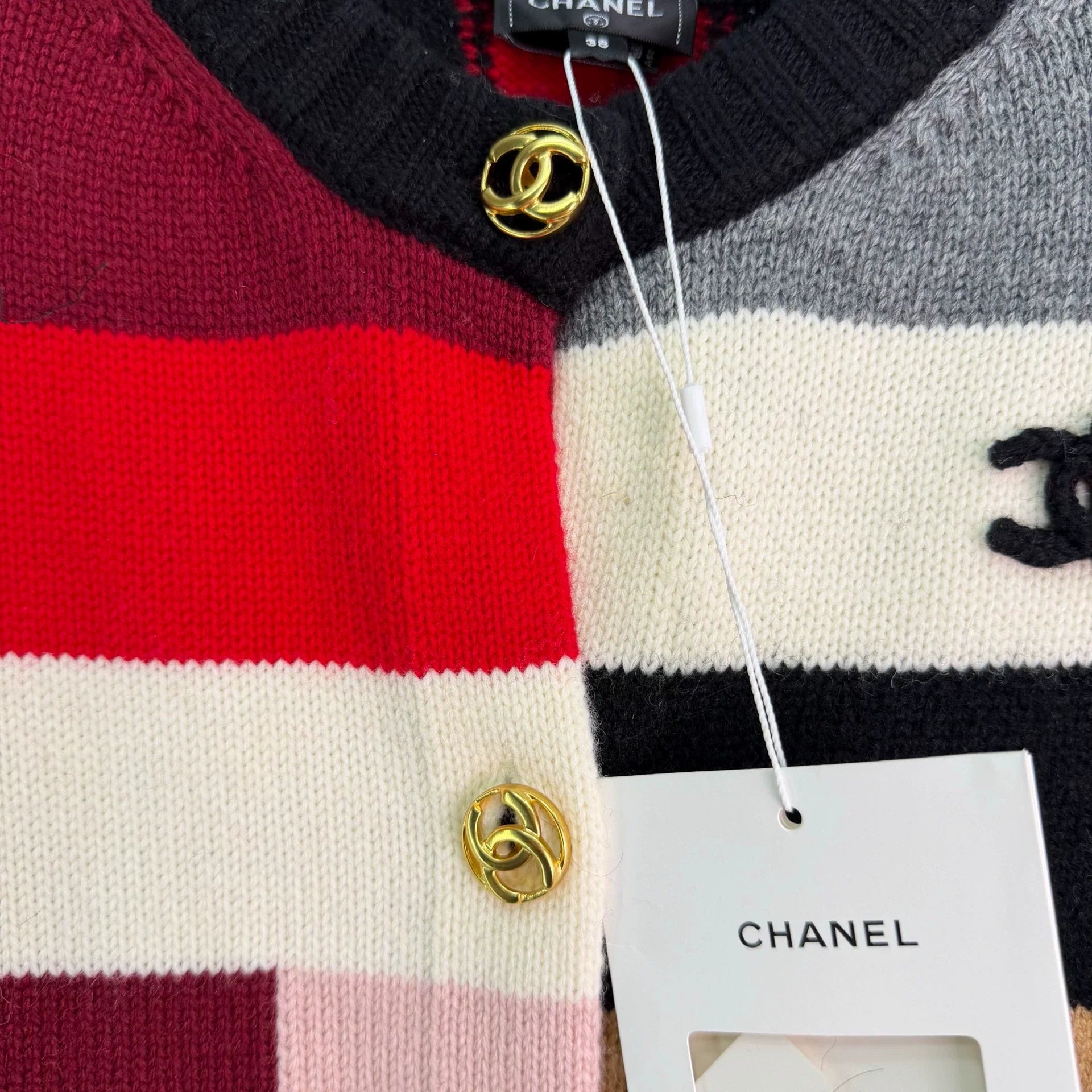Chanel / 26 Early Autumn New Cardigan