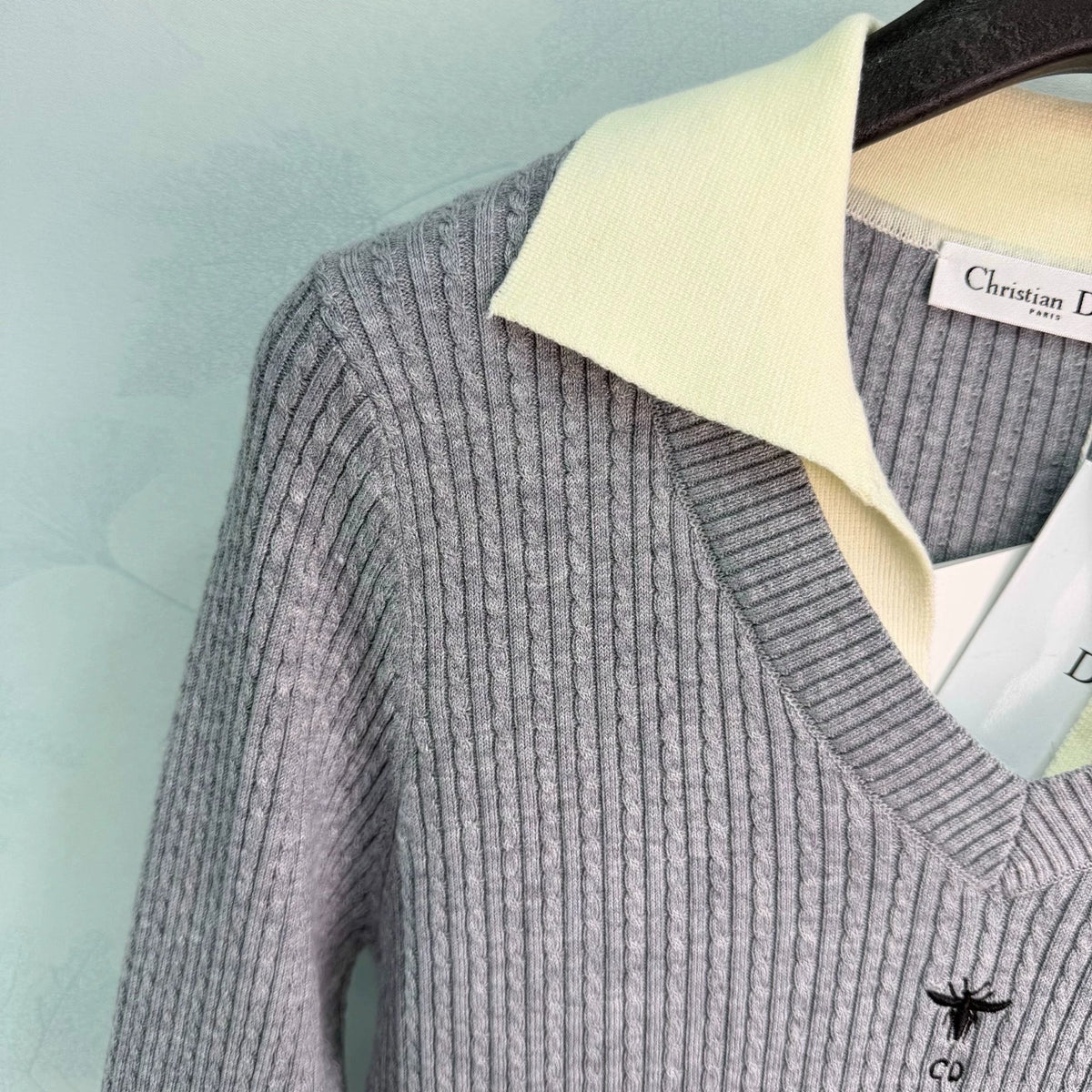 Dior / 26 Early Autumn New V-Neck Long-Sleeve Knit Sweater