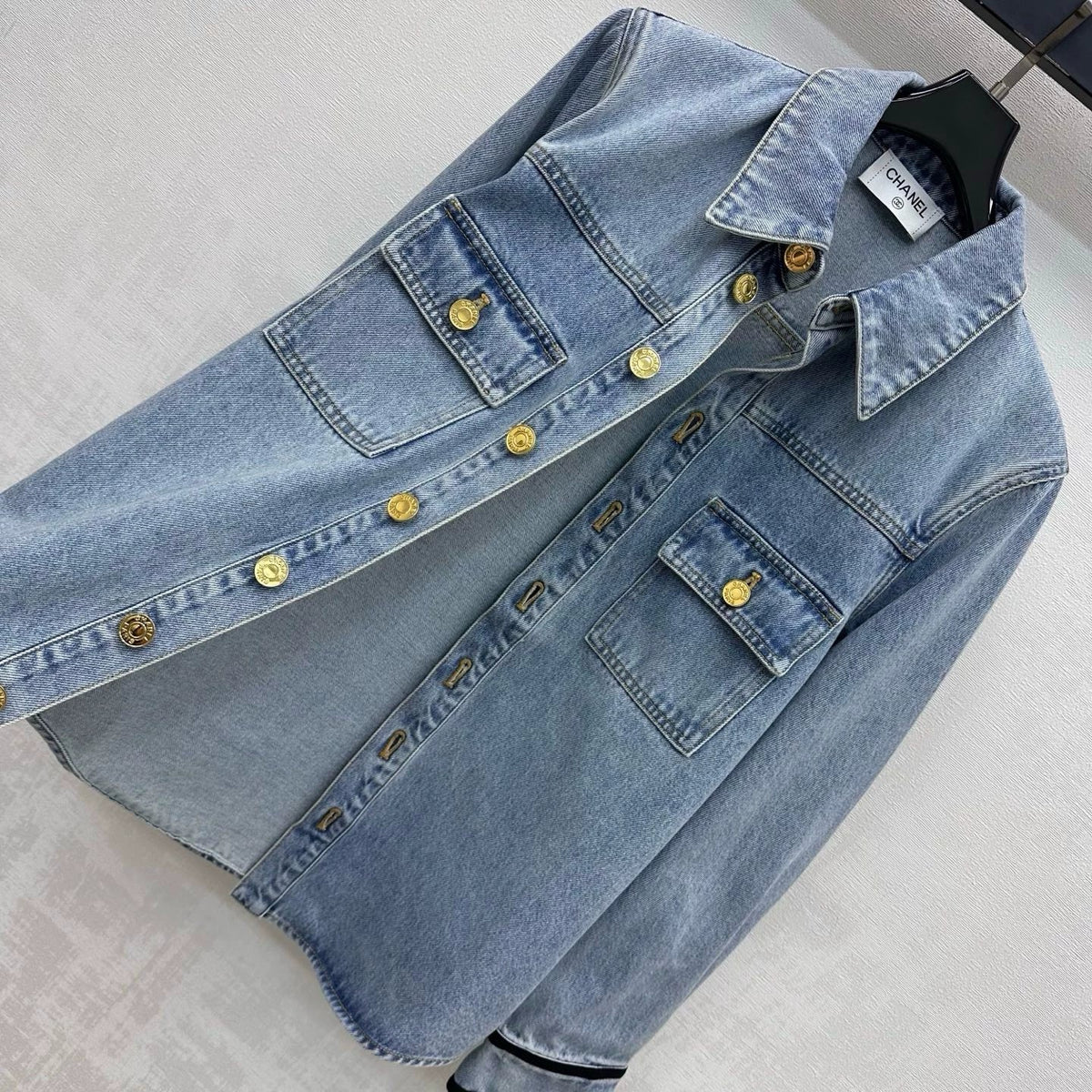 Chanel / 26 New Denim Shirt Jacket