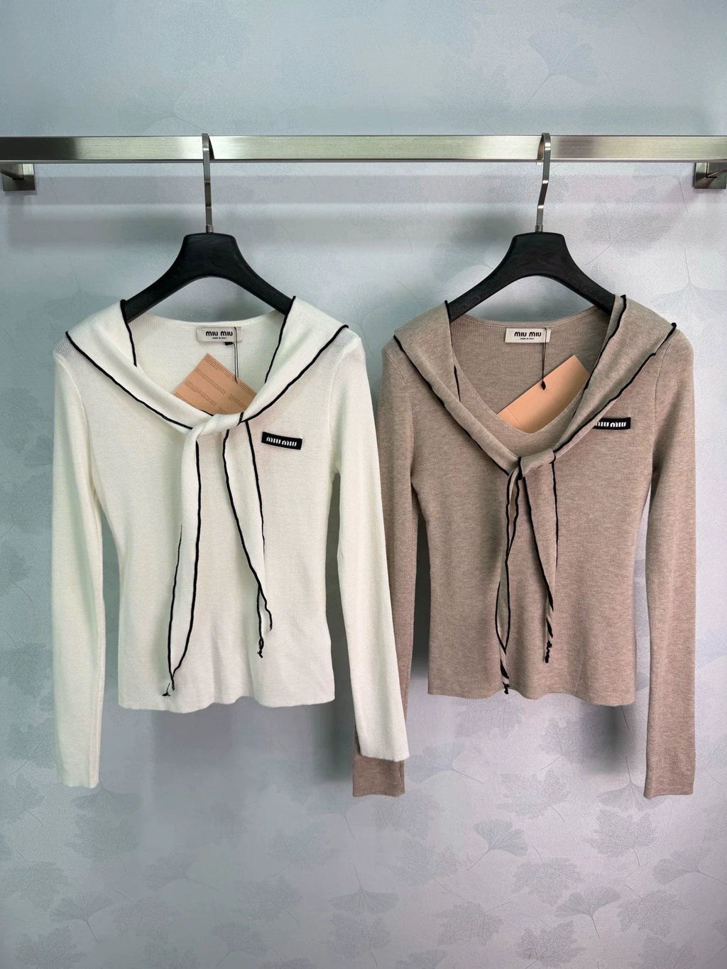 MiuMiu/26 Early Autumn New Shawl V-Neck Knit Long Sleeve Top