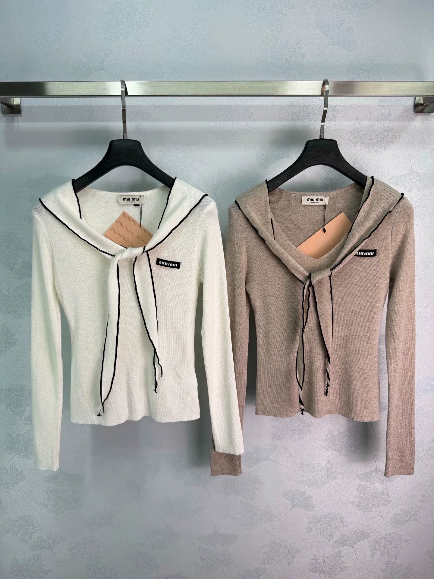 MiuMiu/26 Early Autumn New Shawl V-Neck Knit Long Sleeve Top