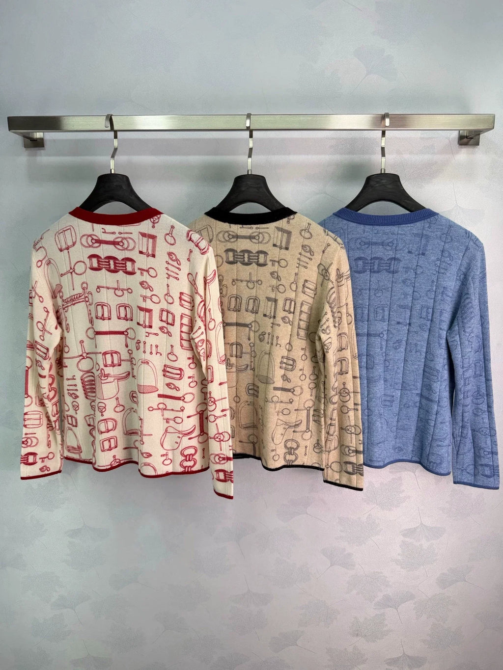Hermès/26 Early Autumn New Crew Neck Knit Cardigan