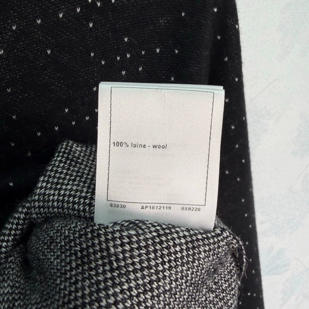 Chanel / 26 Early Fall Color-Block Knit Cardigan