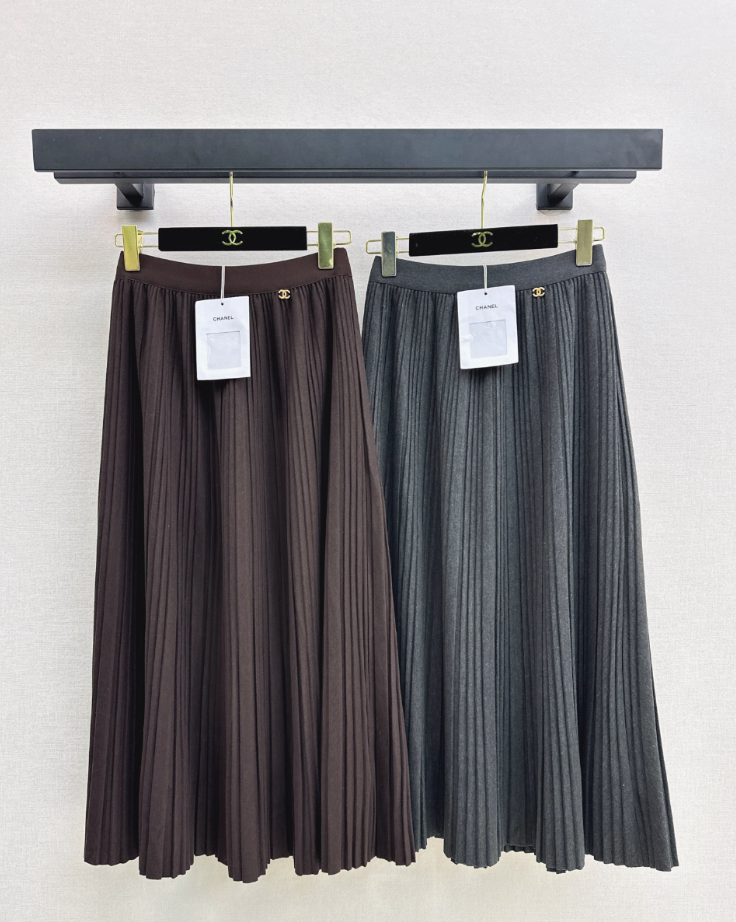 26Latest Autumn/Winter Versatile Pleated Skirt