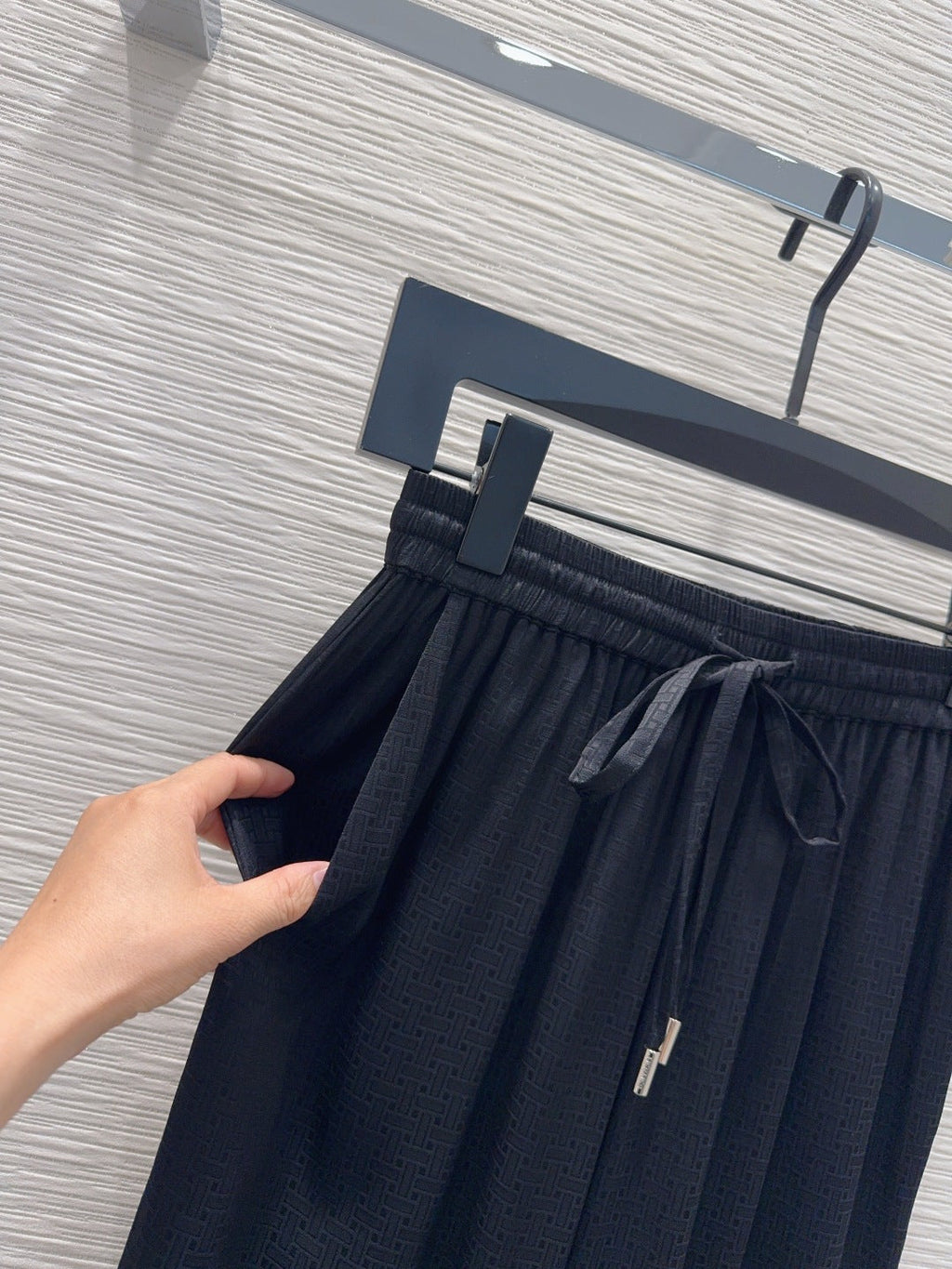 26New Long Pants