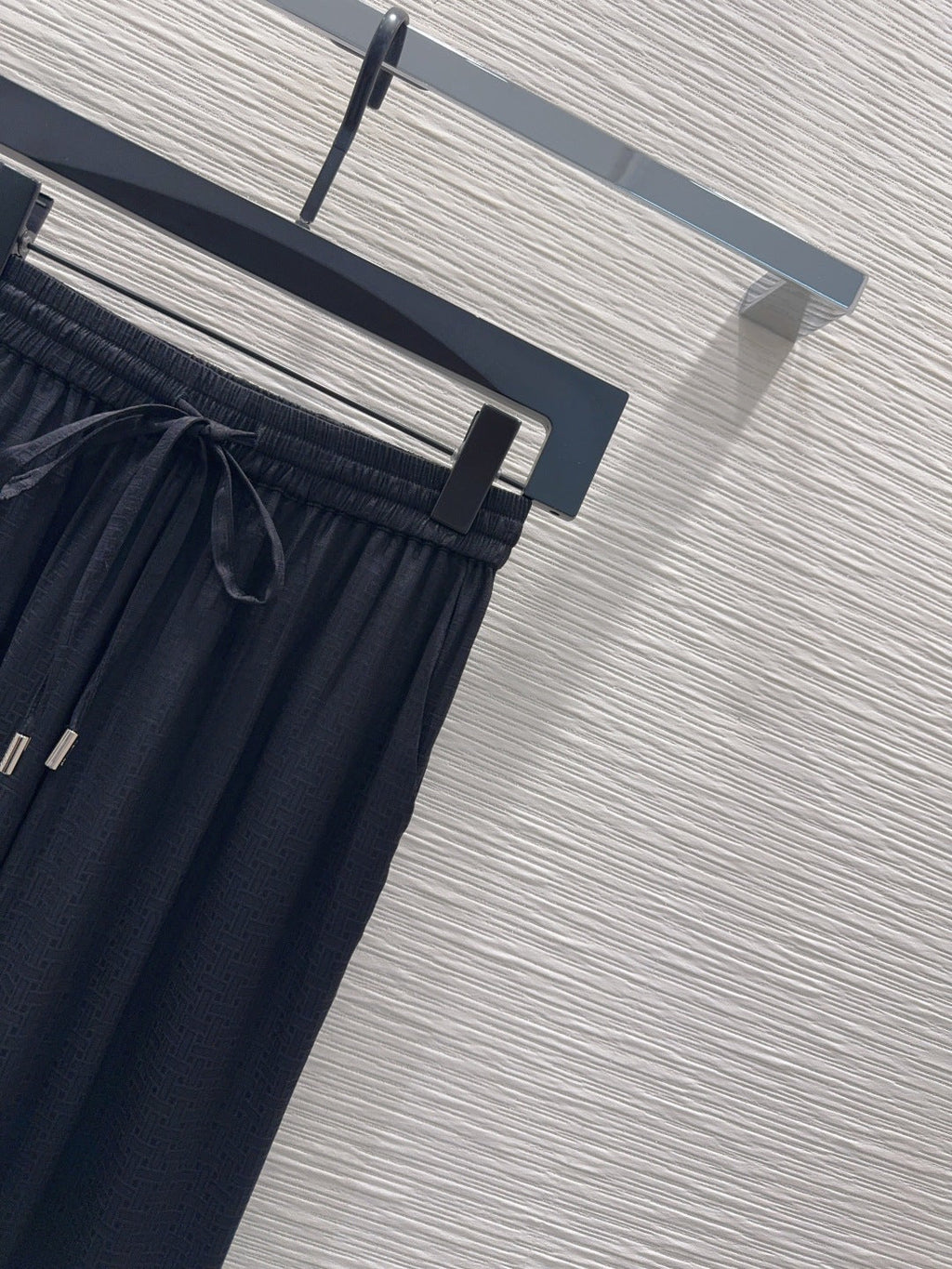 26New Long Pants