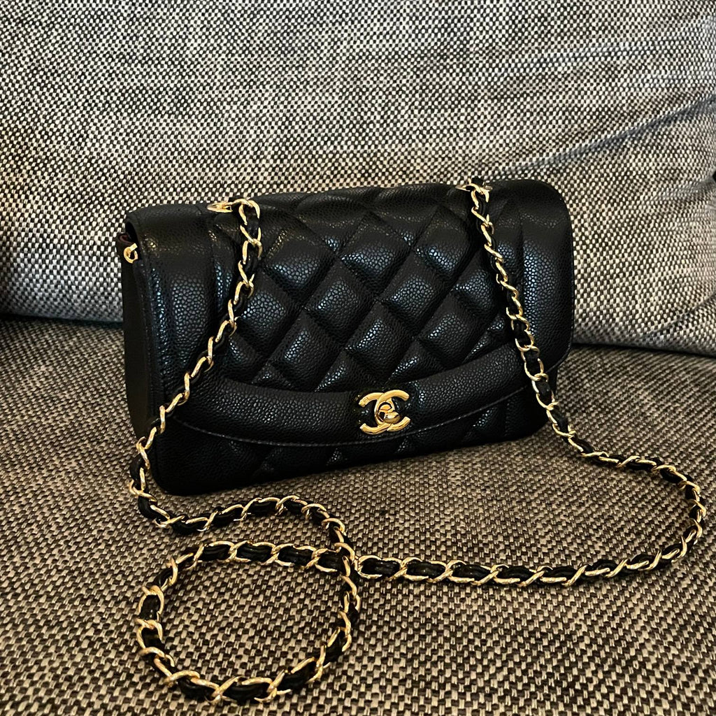 CHANEL 26S FLAP SHOULDER BAG 22 IN BLACK CAVIAR CALFSKIN GOLD HARDWARE