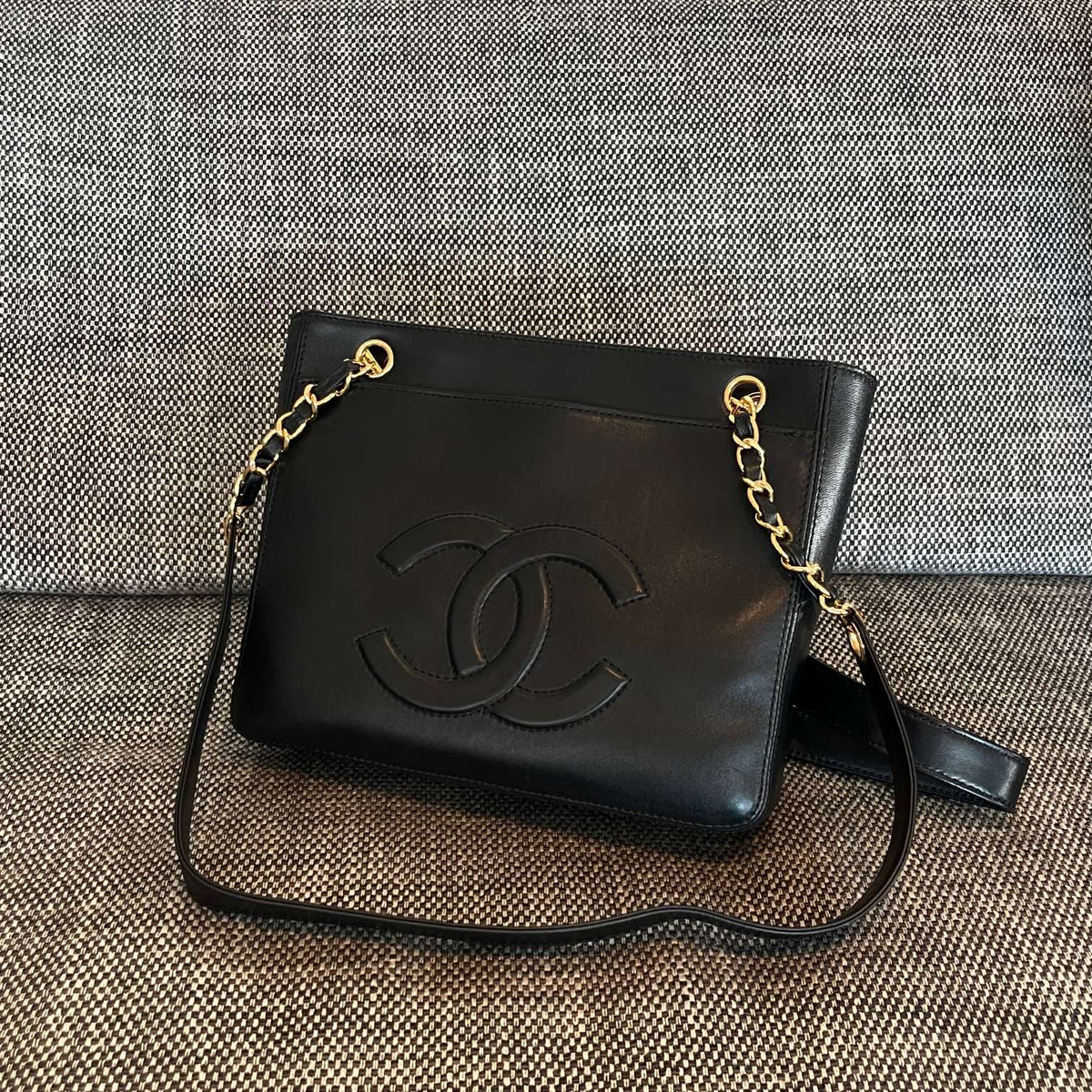 CHANEL 26S FLAP SHOULDER BAG 26 IN BLACK LAMBSKIN GOLD HARDWARE